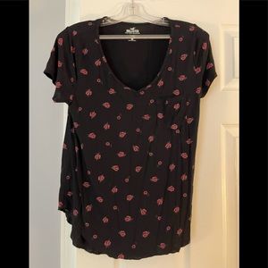 Black w Patterned Roses Hollister Shirt
